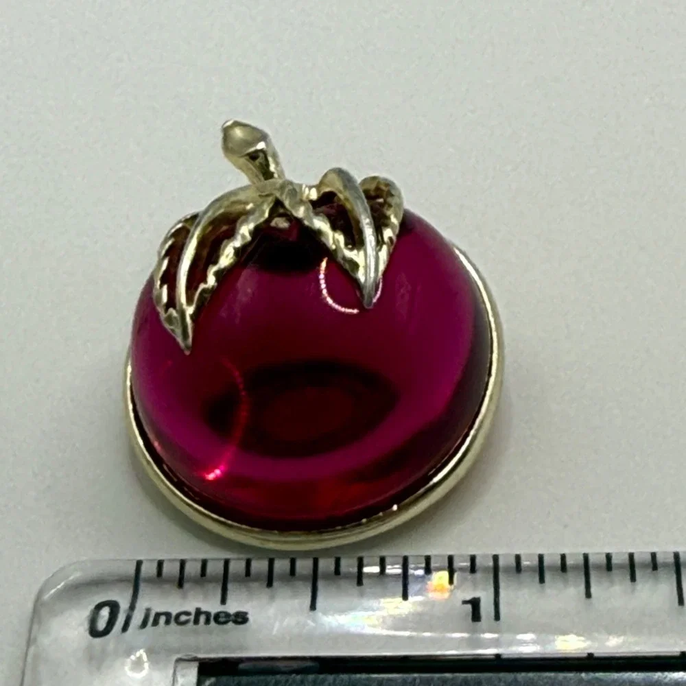 Sarah Coventry Vintage Red Jelly Belly Apple Brooch Gold Tone Fruit Pin